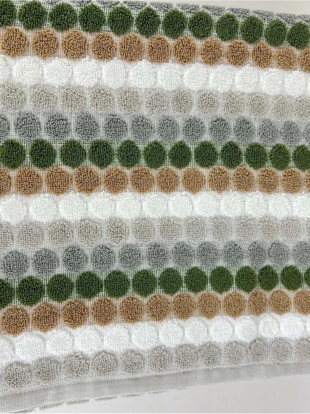 Soho Living Bath Towel Set Dots and Stripes Green Tan White 100% Cotton 2 Pc NEW